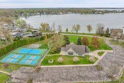 2051 AVONDALE Street, Sylvan Lake, MI 48320 — Photo 28