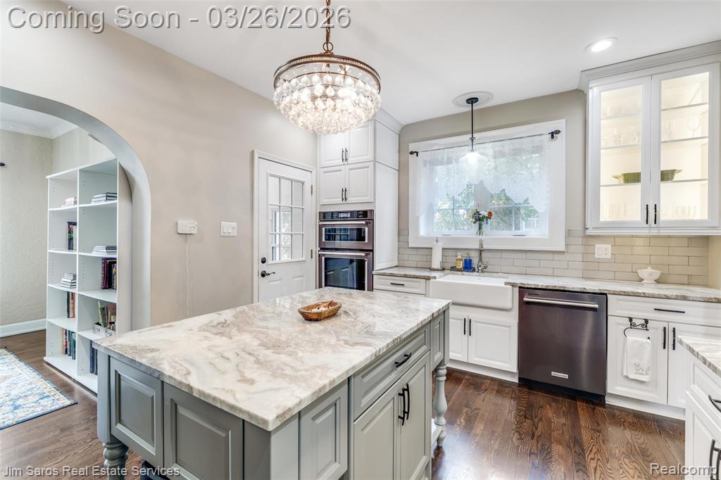1247 Buckingham Road, Grosse Pointe Park, MI 48230 — Photo 13