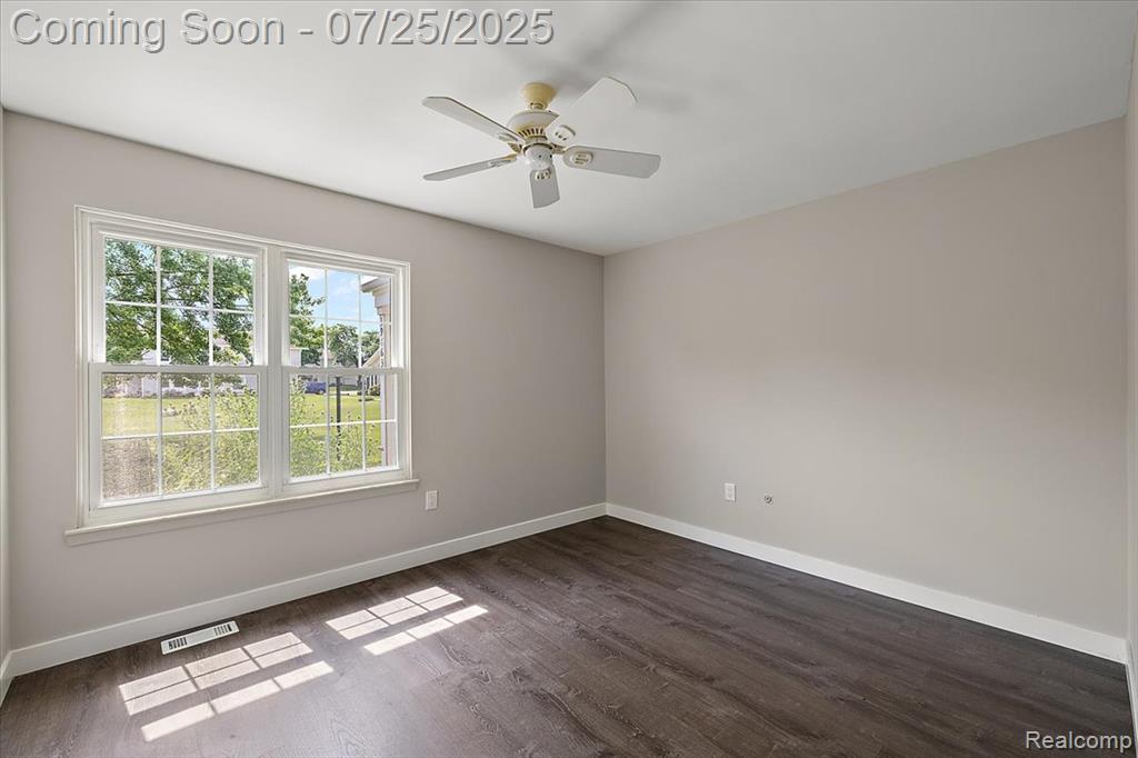 39869 Village Wood Lane, Novi, MI — Photo 29