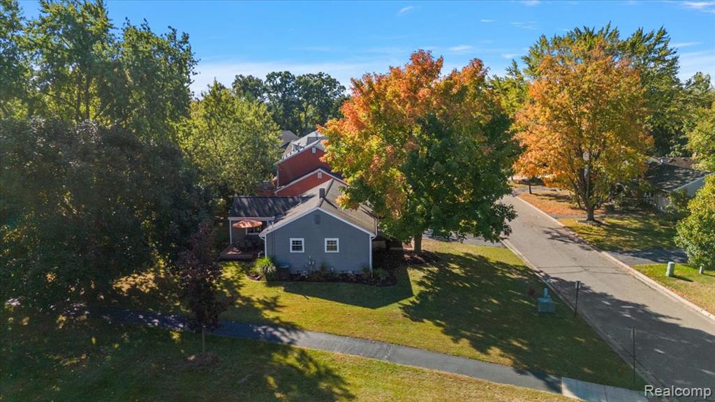 2066 Teaneck Circle, Wixom, MI 48393 — Photo 47