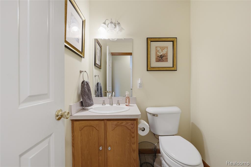 35724 Saint Clair Drive, New Baltimore, MI 48047 — Photo 25