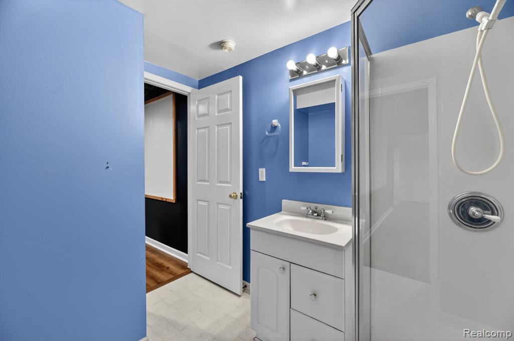 61350 Creekview Drive, South Lyon, MI 48178 — Photo 31