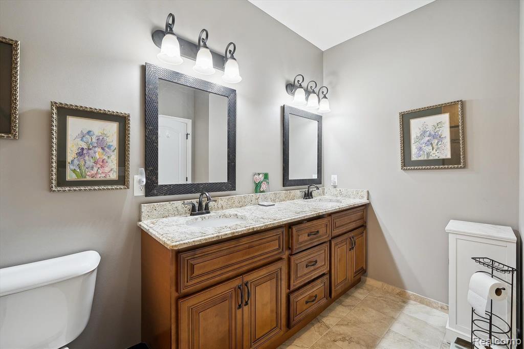 9566 KINGSWAY Circle, Clarkston, MI 48348 — Photo 29