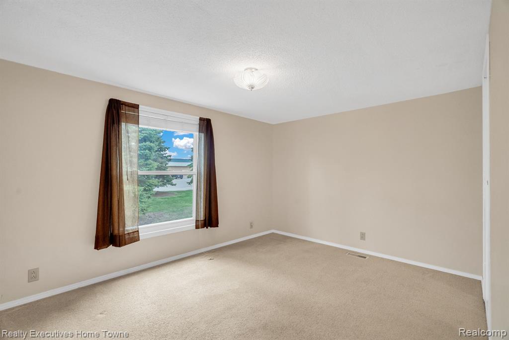 4333 24th Avenue, 2, Fort Gratiot, MI 48059 — Photo 18