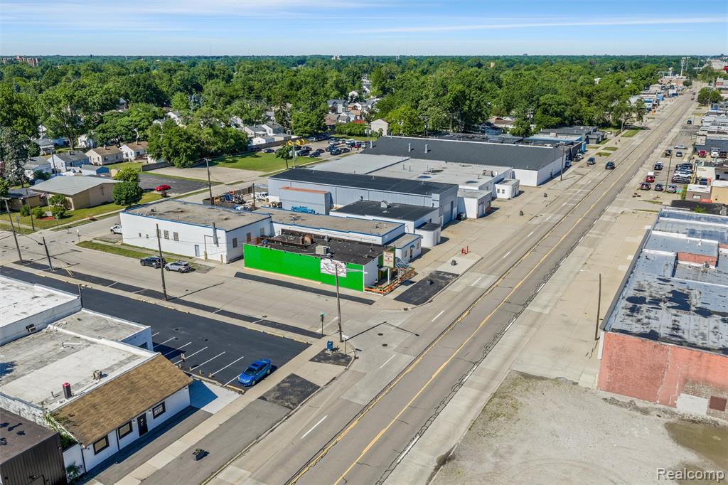 844 E 10 Mile Road, Hazel Park, MI 48030 — Photo 49