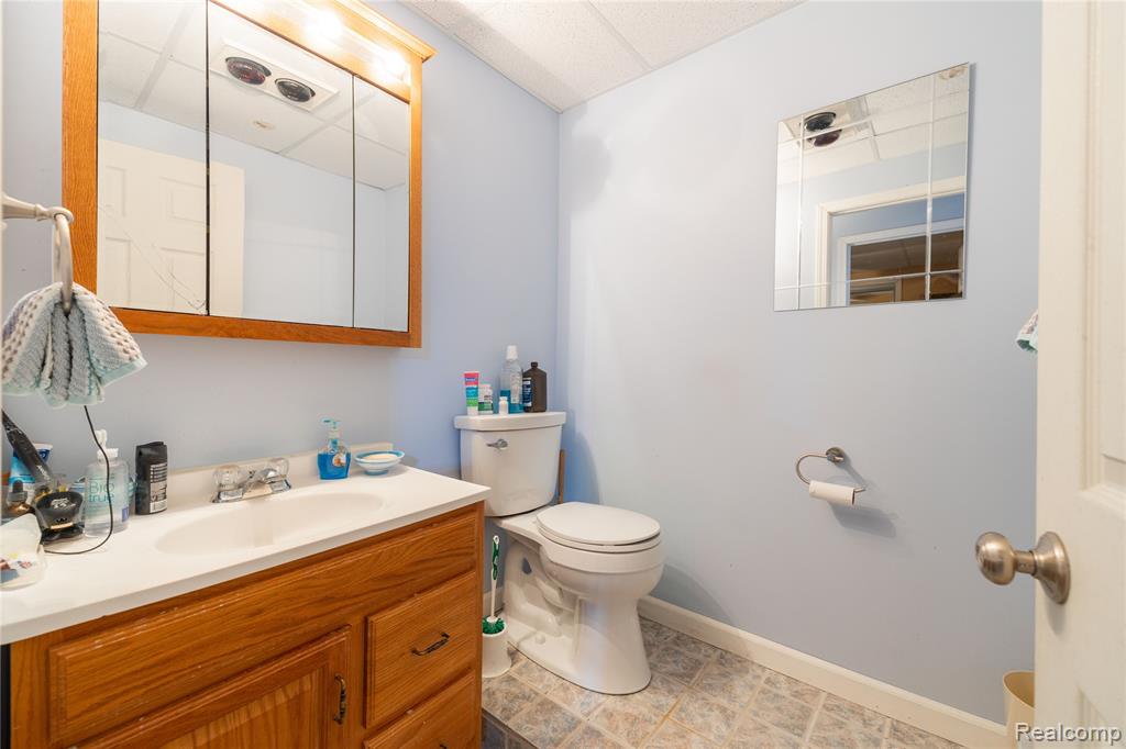 27824 Reo Road, Grosse Ile, MI 48138 — Photo 33