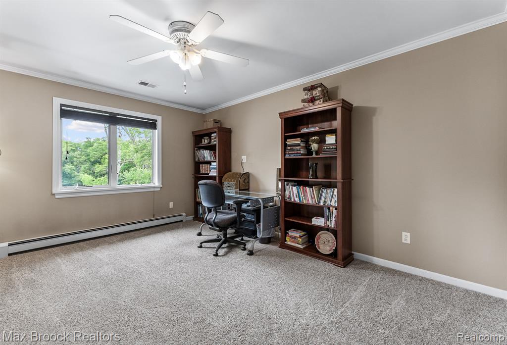 20403 Robinway Drive, Clinton Twp, MI 48036 — Photo 21