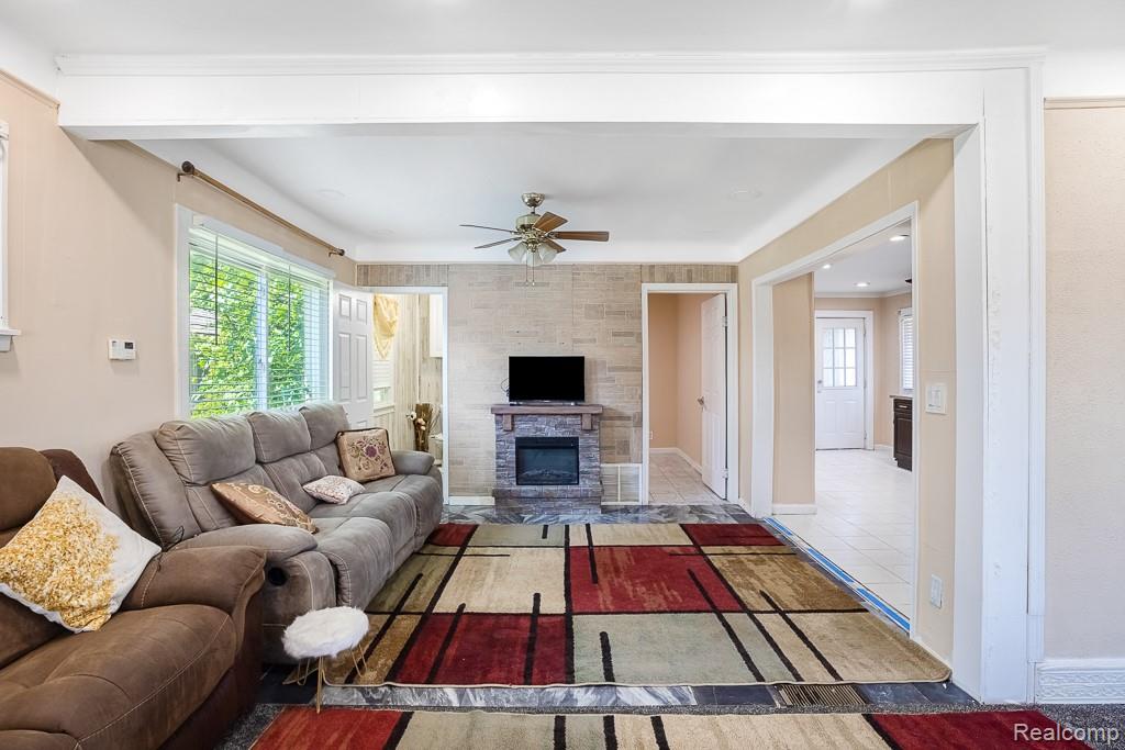 4663 Mead Street N, Dearborn, MI 48126 — Photo 9