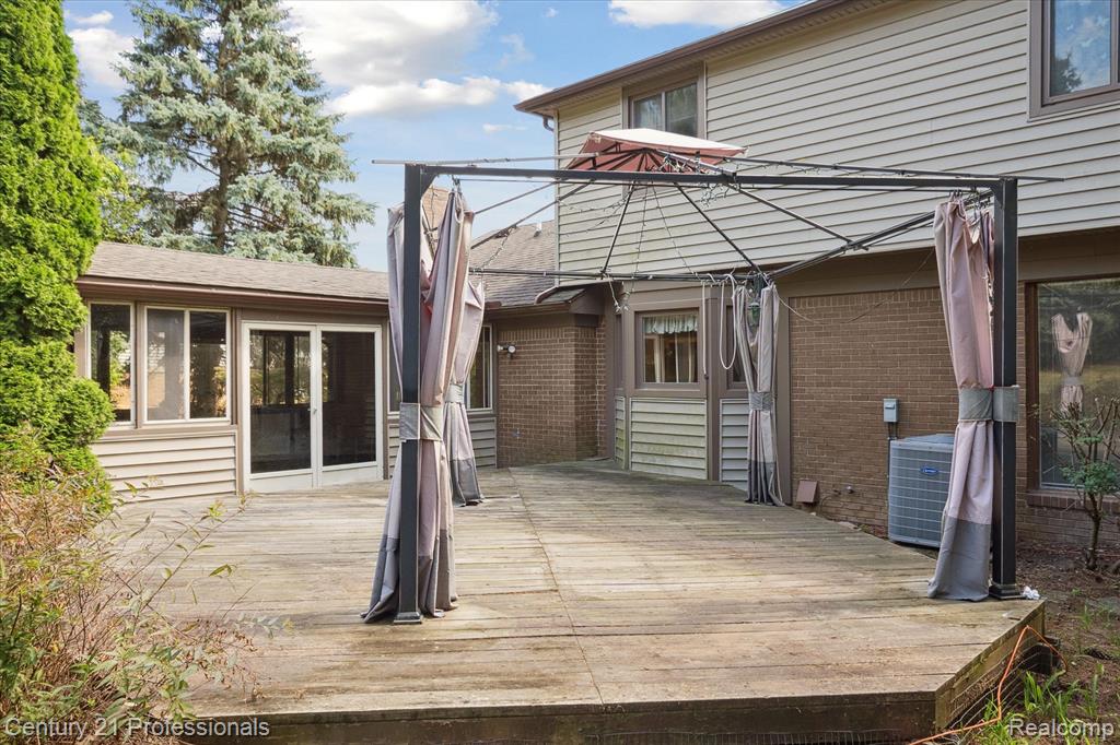 46328 N Northvalley Drive, Northville, MI 48167 — Photo 31