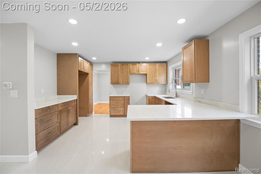 5 Snow Court, Dearborn, MI 48124 — Photo 12