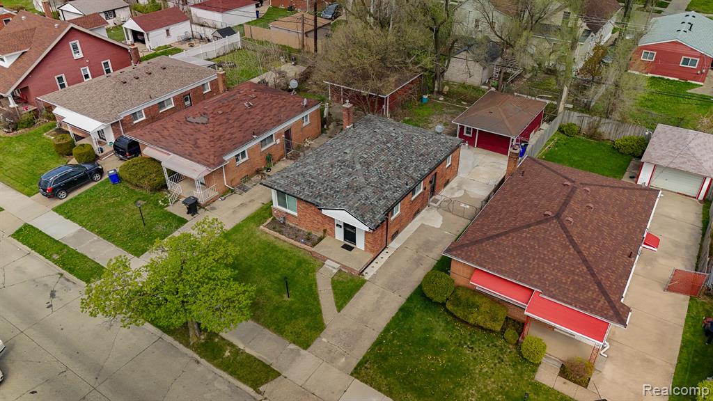 6781 Iowa Street, Hamtramck, MI 48212 — Photo 31