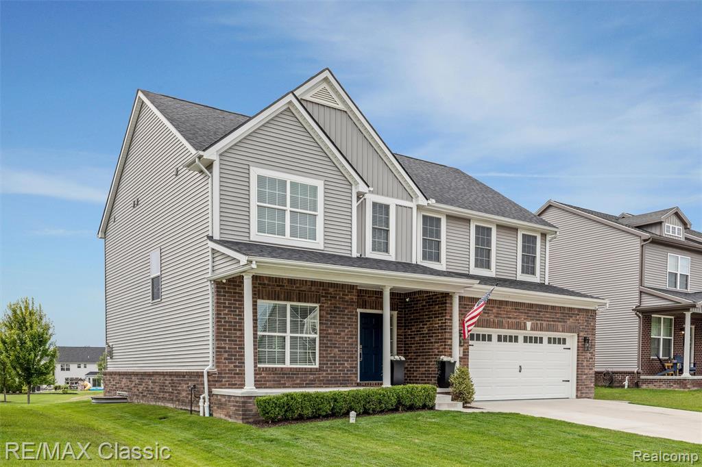 801 Kestrel Court, South Lyon, MI 48178 — Photo 2