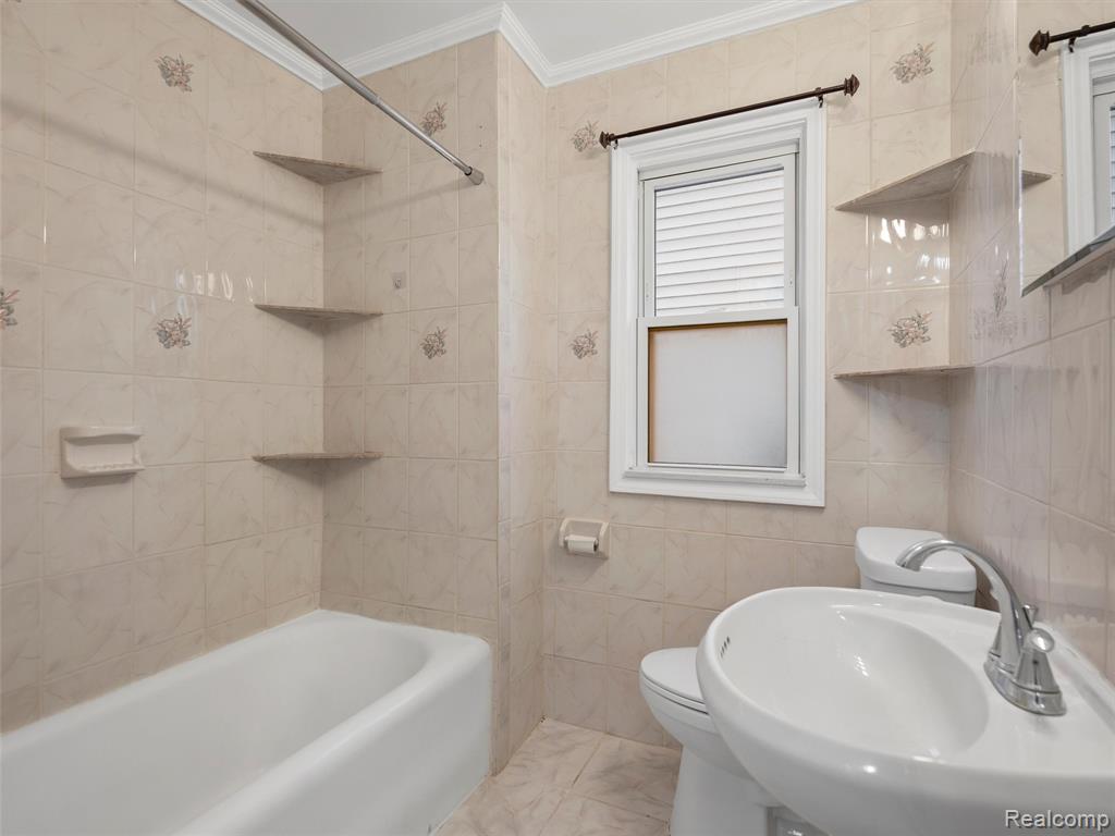 6010 HARTWELL Street, Dearborn, MI 48126 — Photo 13