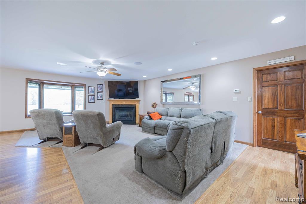 21855 Huron River Drive, New Boston, MI 48164 — Photo 6