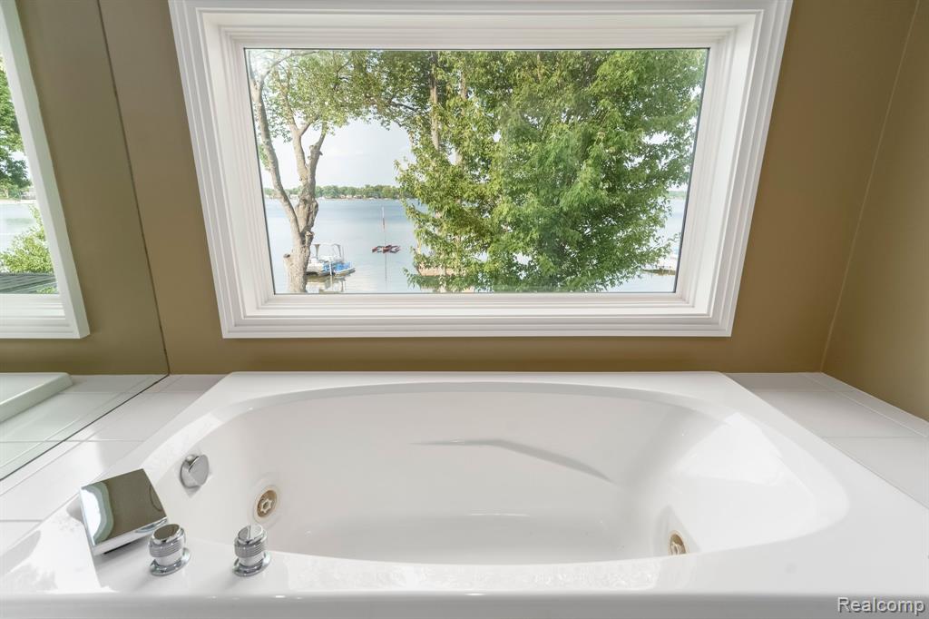 775 Lyle Drive, Waterford, MI 48327 — Photo 40