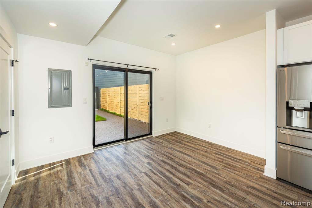 7544 Churchill Street, C22, Detroit, MI 48206 — Photo 11