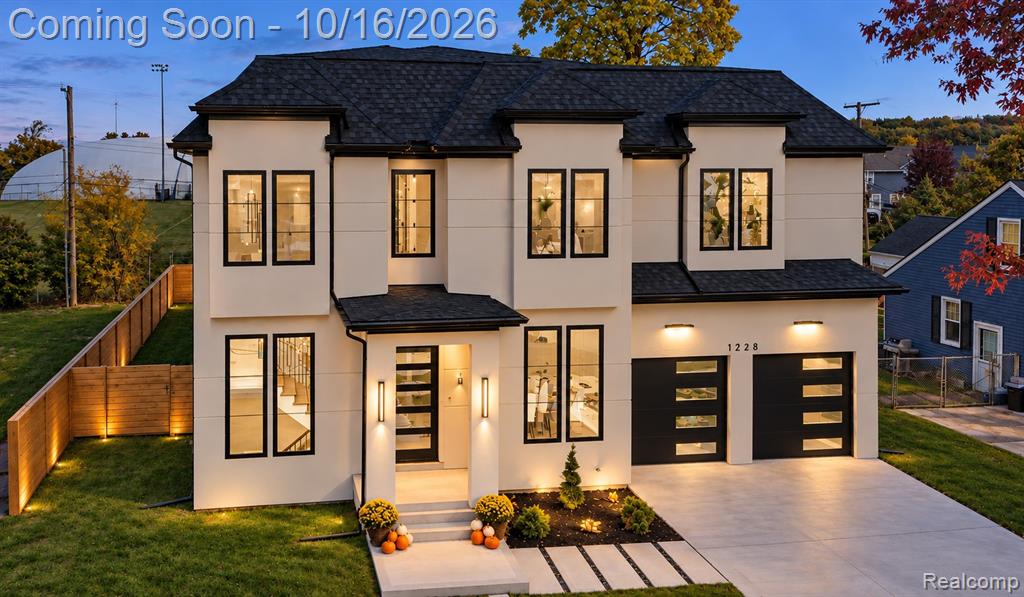 1228 W Windemere Avenue, Royal Oak, MI 48073
