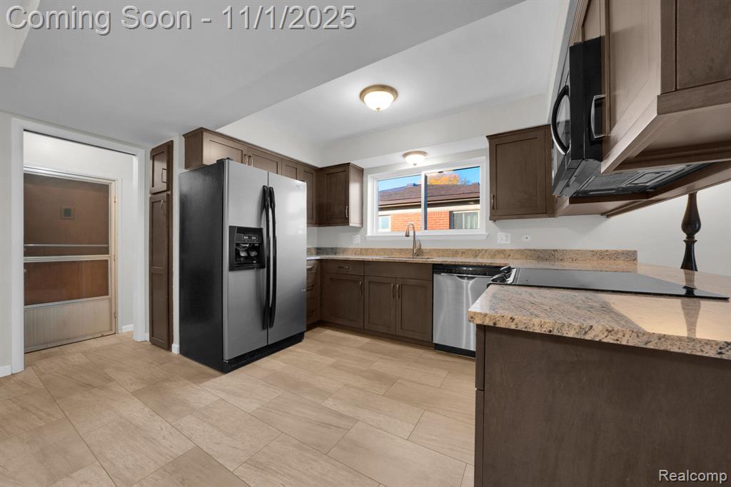 4609 Hayman Drive, Warren, MI 48092 — Photo 11