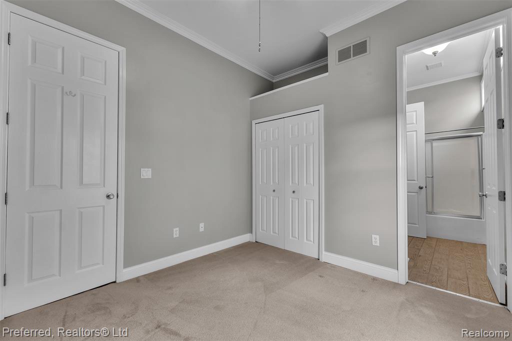 985 Watersedge Court, Oxford, MI 48371 — Photo 43