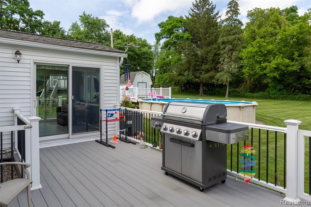 9026 Woodside Road, Northville, MI 48167 — Photo 38