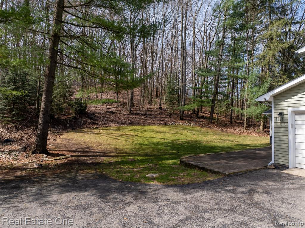 5219 PINE HILL Circle, Howell, MI 48843 — Photo 21