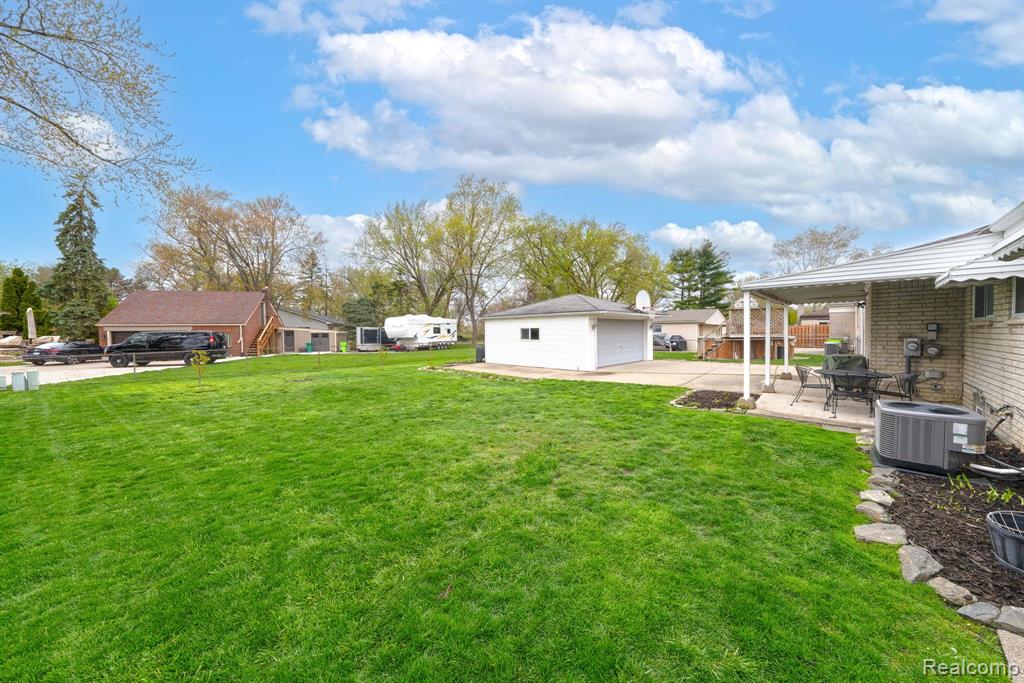 40137 Walter Drive, Sterling Heights, MI 48310 — Photo 55