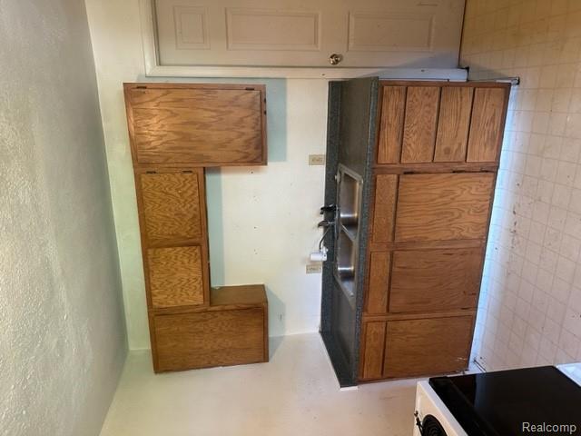 609 Lippincott Boulevard, Flint, MI 48503 — Photo 4