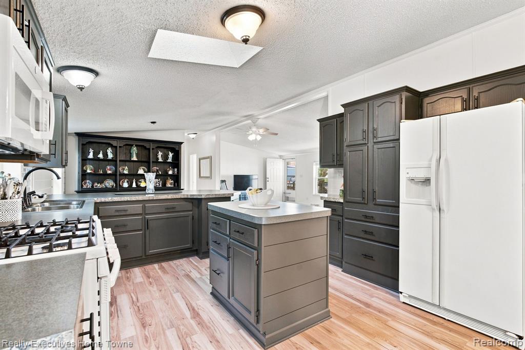 508 Bush Lake Lane, Kimball, MI — Photo 16