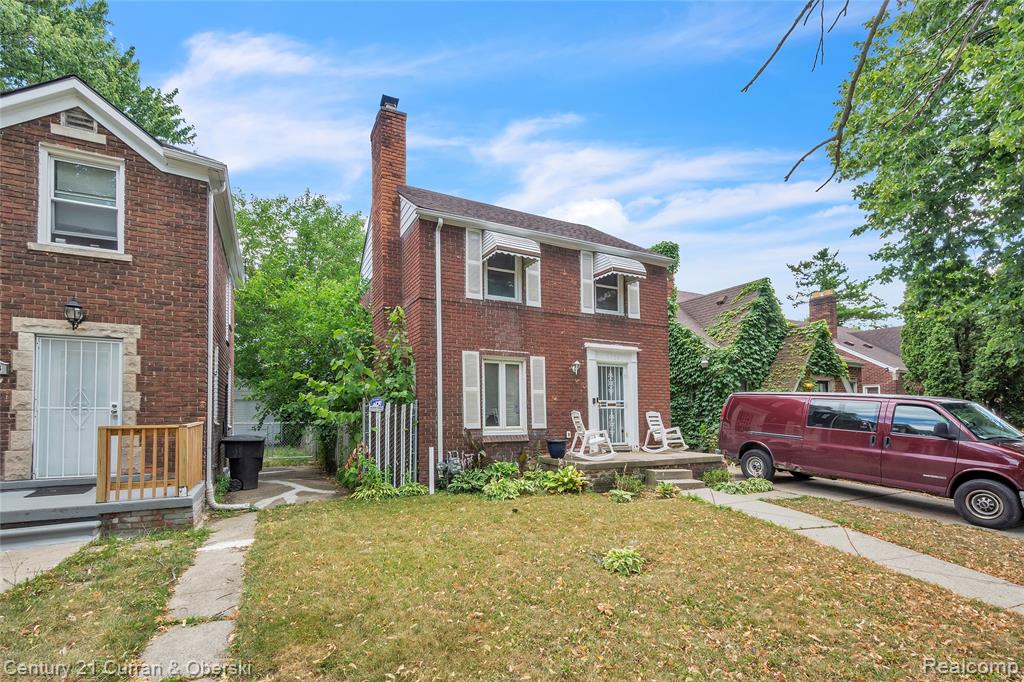9958 Balfour Road - Photo 2