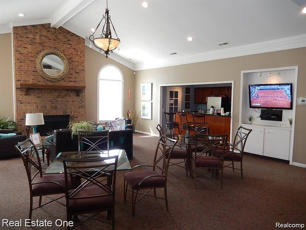 6617 Chimney Sweep, West Bloomfield, MI — Photo 35