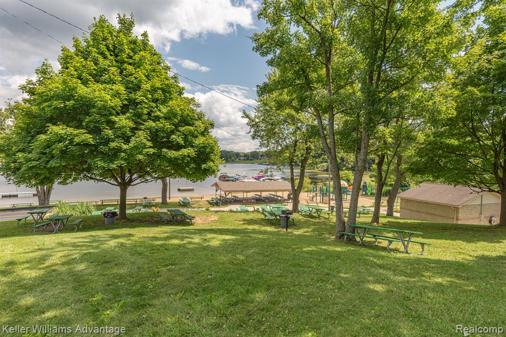 4460 Welland Drive, West Bloomfield, MI 48323 — Photo 39