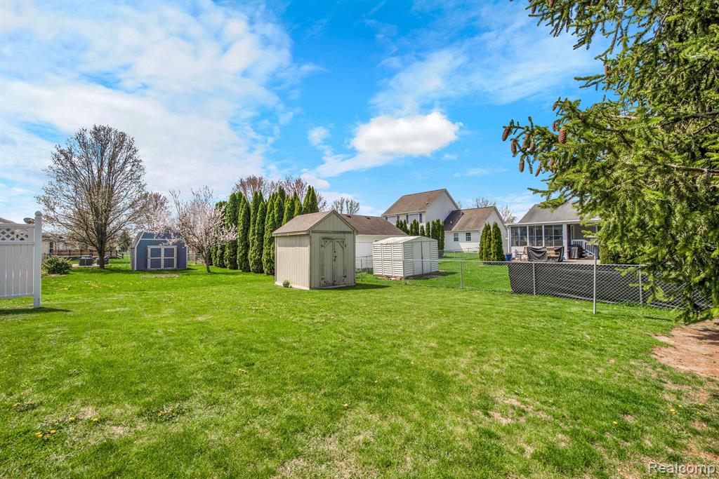 73941 MADISON Street, Armada, MI — Photo 23