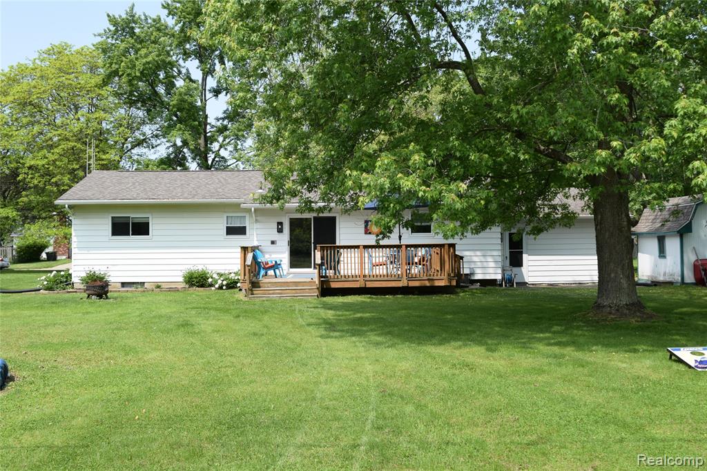6009 Lancaster Drive, Flint, MI 48532 — Photo 37