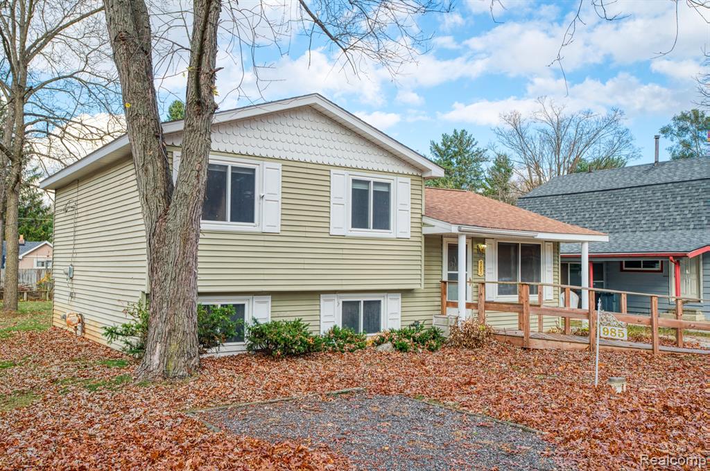 985 TIERNEY, Highland, MI 48356 — Photo 23