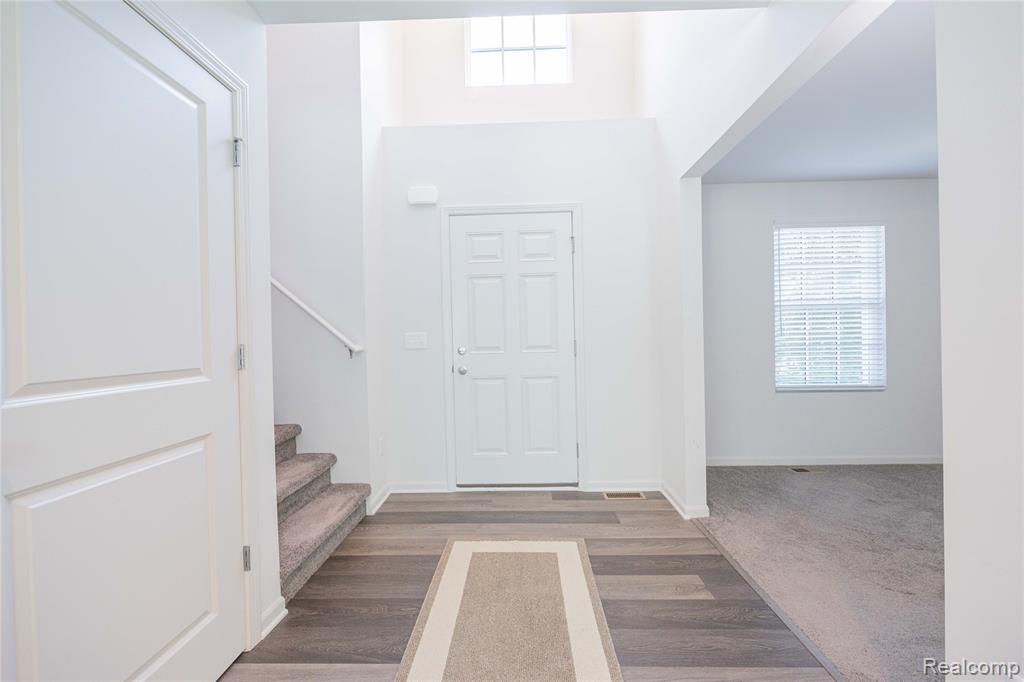 37467 S Dianne Lane, New Boston, MI 48164 — Photo 4