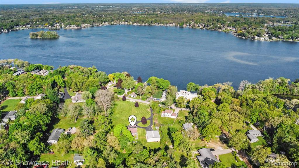 2572 Ridge Road, White Lake, MI 48383 — Photo 40