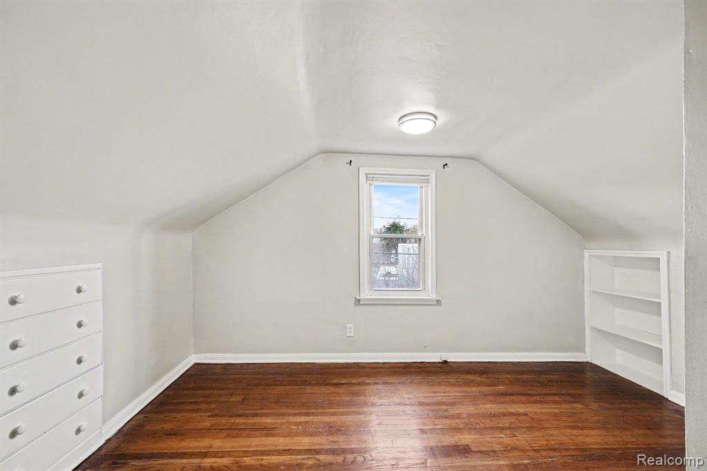 23031 Republic Avenue, Oak Park, MI 48237 — Photo 21