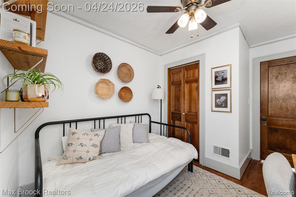 36 Kensington Boulevard, Pleasant Ridge, MI — Photo 20
