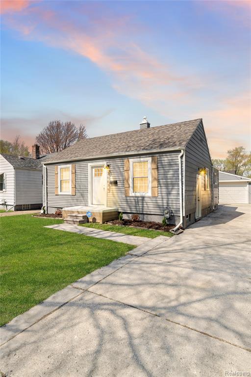 20075 Washtenaw Street, Harper Woods, MI 48225 — front exterior