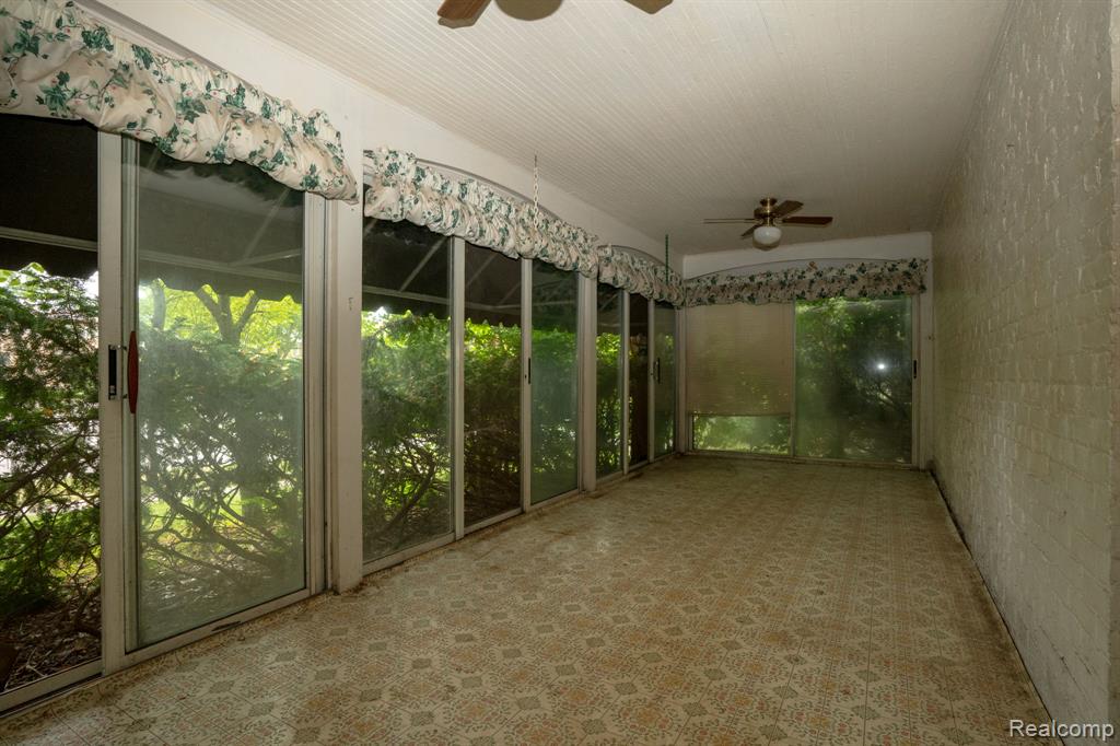 26120 Hendrie Boulevard, Huntington Woods, MI — Photo 12
