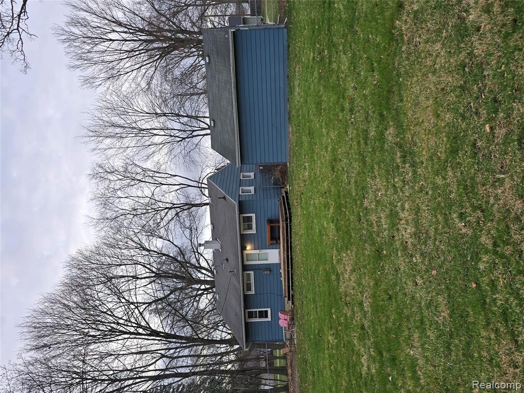 6465 Monrovia Drive, Waterford, MI 48329 — Photo 7