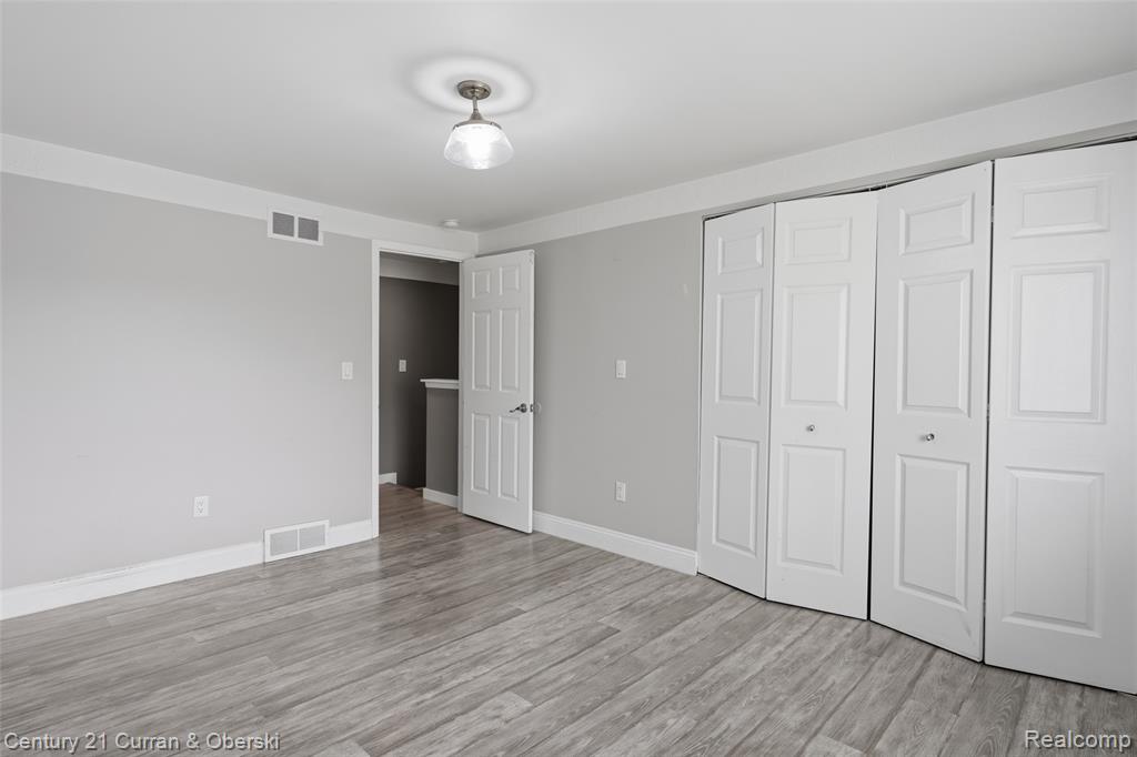 862 N Main Street, Milford, MI 48381 — Photo 13