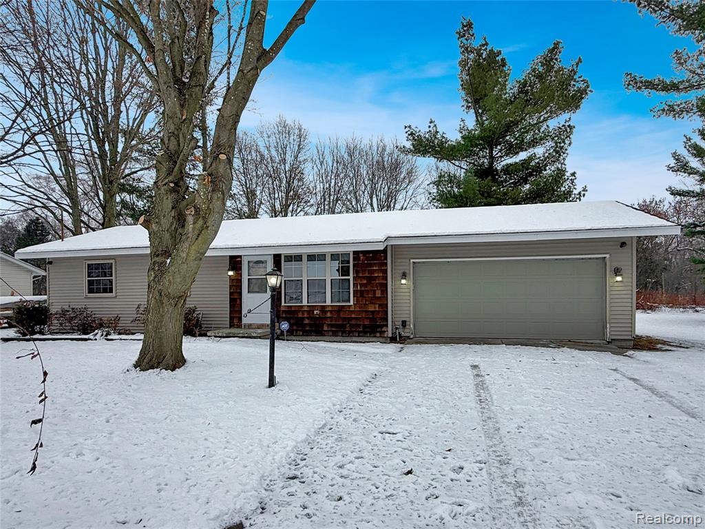 5611 Miriam Drive, Saginaw, MI 48601 — Photo 2