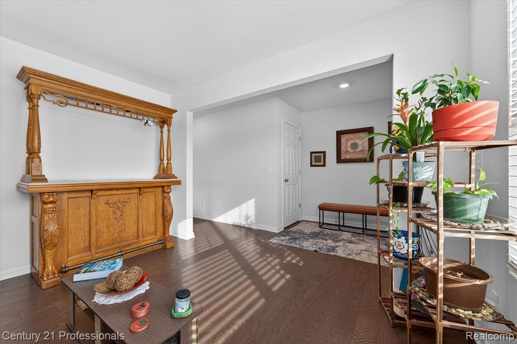 54407 Heron Circle, New Baltimore, MI 48047 — Photo 8