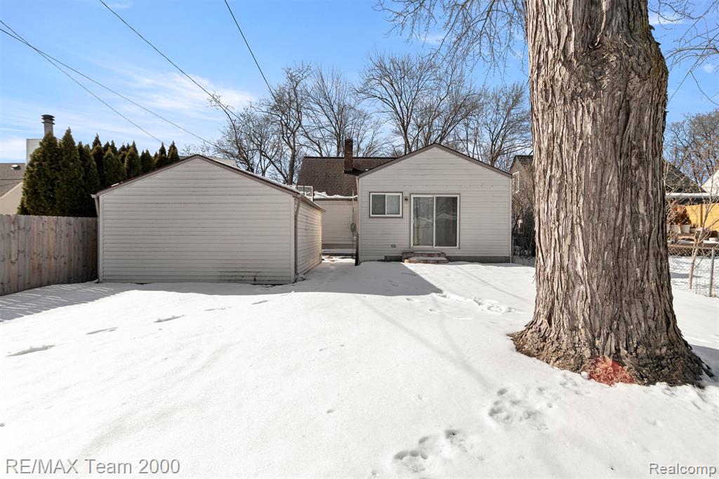 2076 Thomas Avenue, Berkley, MI 48072 — Photo 50