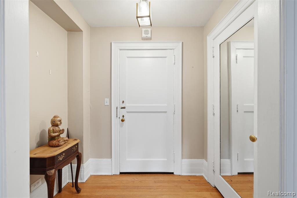 8120 E Jefferson Avenue, 1B1, Detroit, MI 48214 — Photo 12