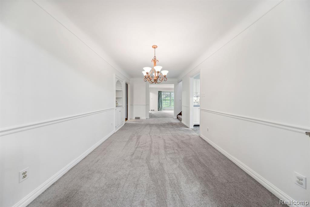 46270 BLOOMCREST Drive, Northville, MI 48167 — Photo 13
