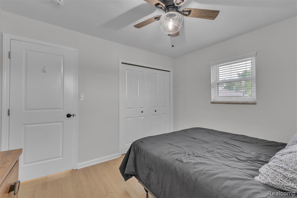765 Vernier Road, Grosse Pointe Woods, MI 48236 — Photo 25