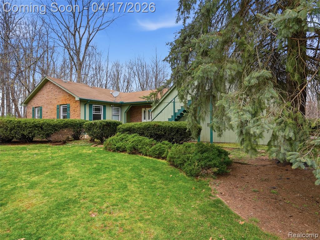 11430 Big Lake Road, Davisburg, MI 48350 — Photo 2