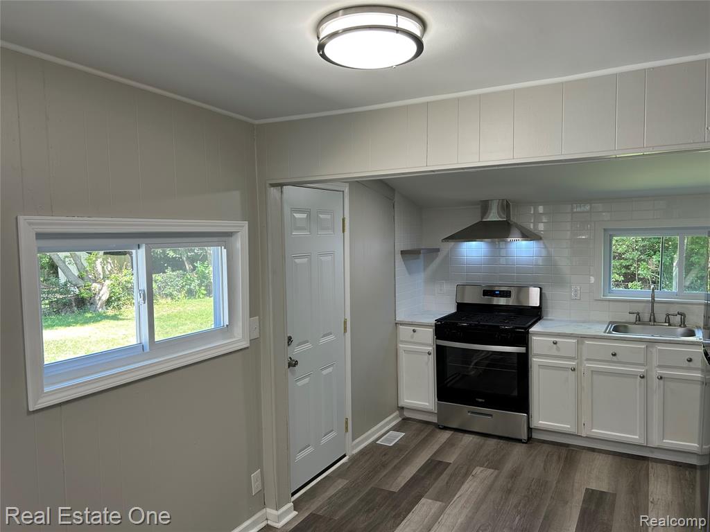458 Kenilworth Avenue, Pontiac, MI 48342 — Photo 11
